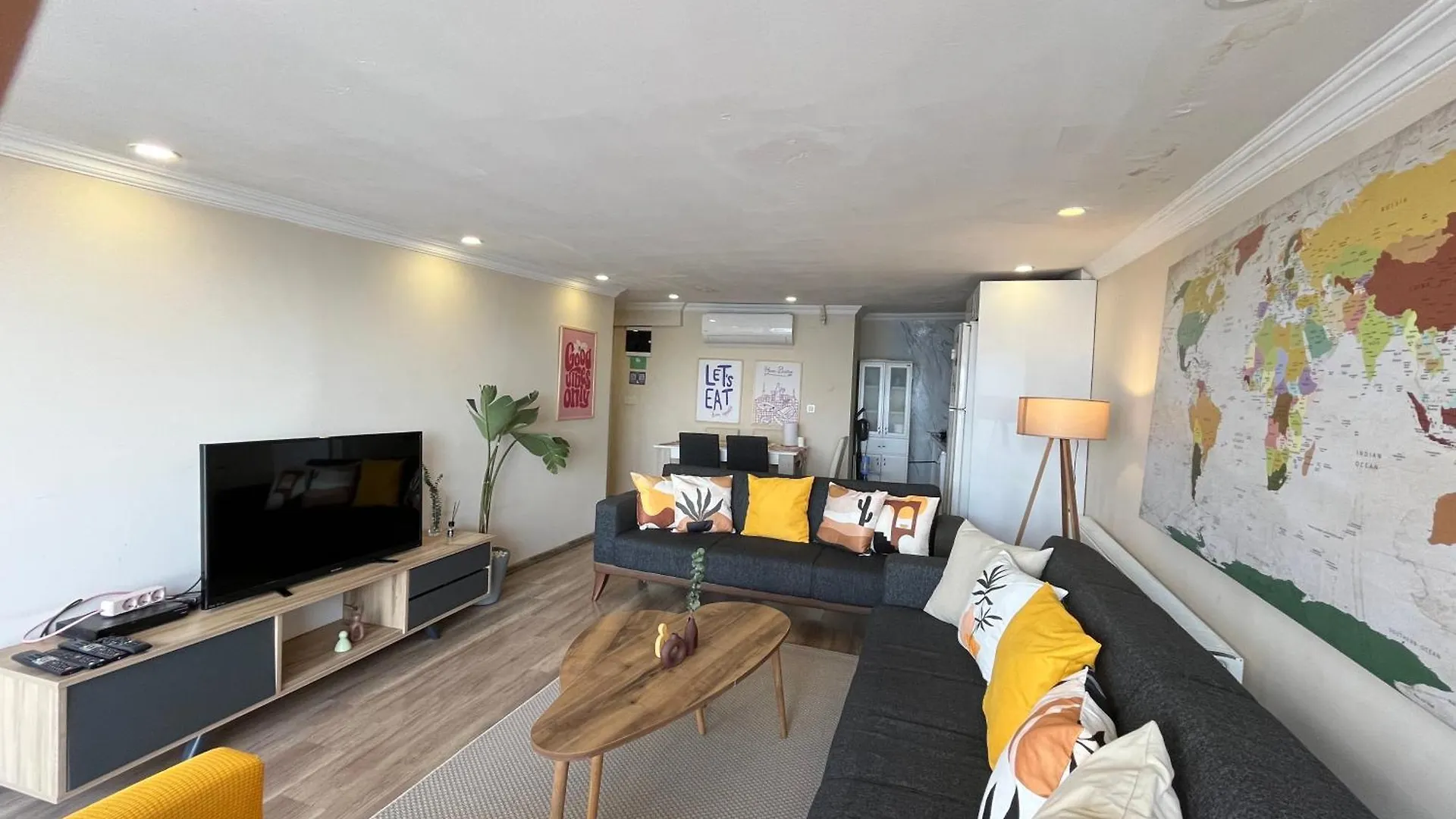 Stay In A House With Sea View In Historical Elevator Mansion Izmir