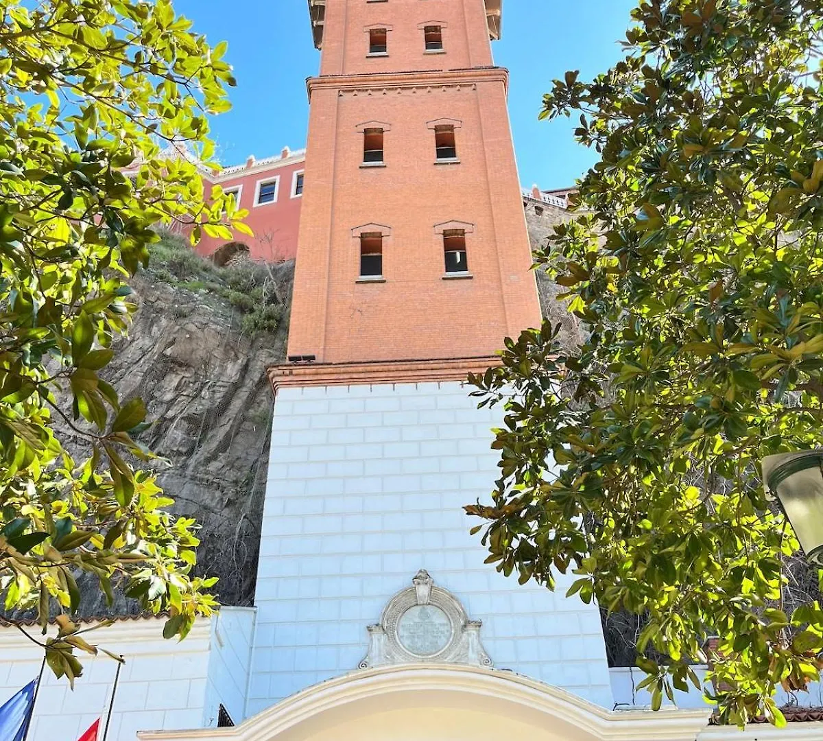 Apartment Stay In A House With Sea View In Historical Elevator Mansion Izmir